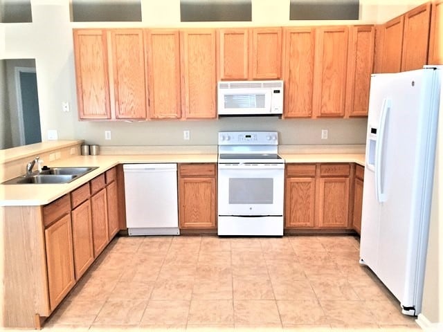 Building Photo - 636 Longcrest Ln