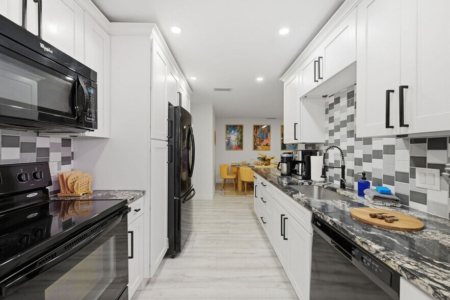 Building Photo - 1628 12th St SW