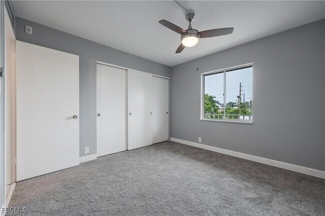 Building Photo - 2244 Winkler Ave