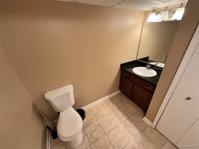 Building Photo - 41729 Broquet Dr