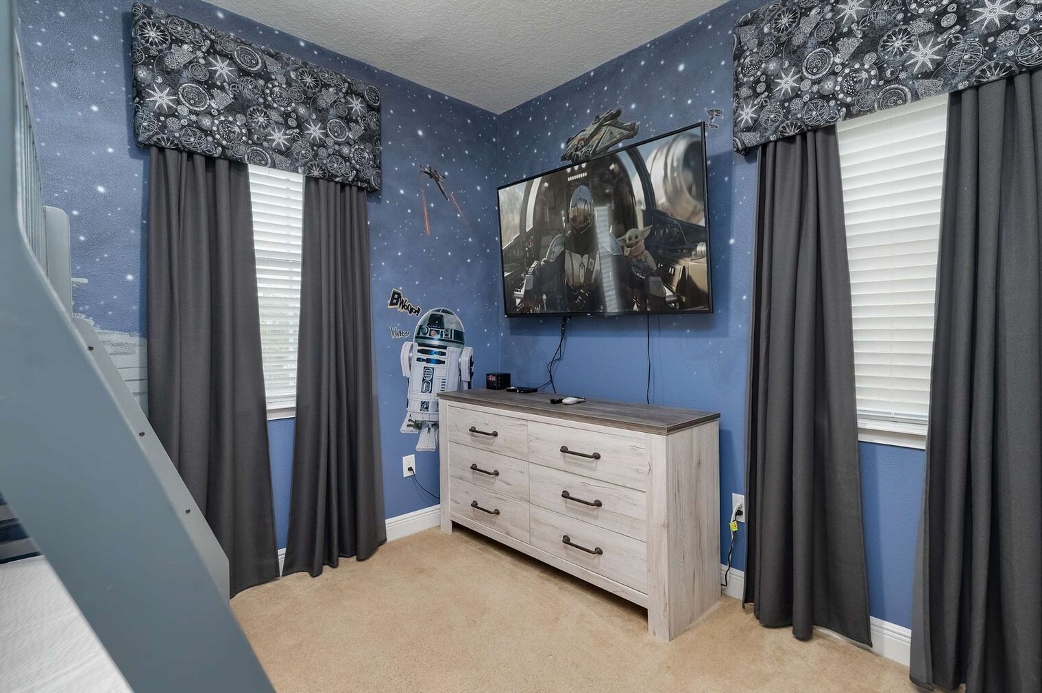 Building Photo - 300 Pendant Ct
