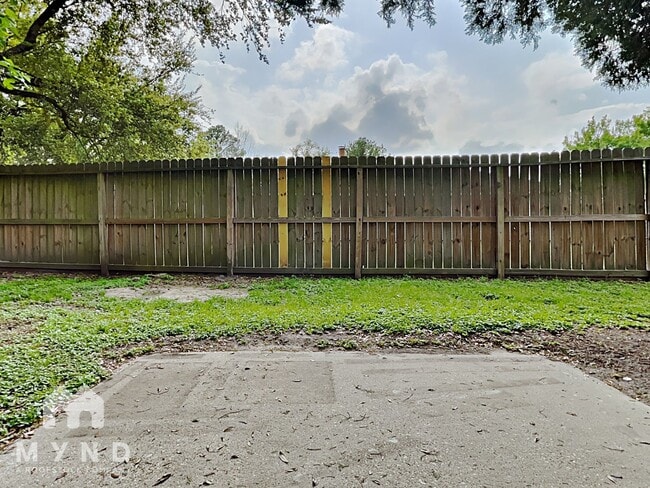Building Photo - 11923 Medicine Bow Cir