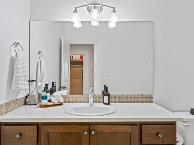 Building Photo - Stylish 3bd 2ba Home in Jackie's Landing n...