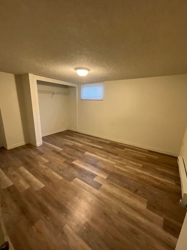 Building Photo - ar808 / ar806 53rd