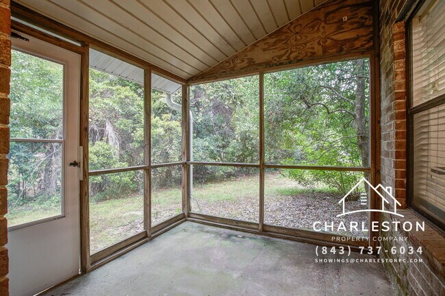 Building Photo - 6280 Lucille Dr