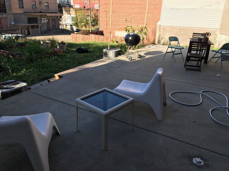 Building Photo - 3345 Ligonier St