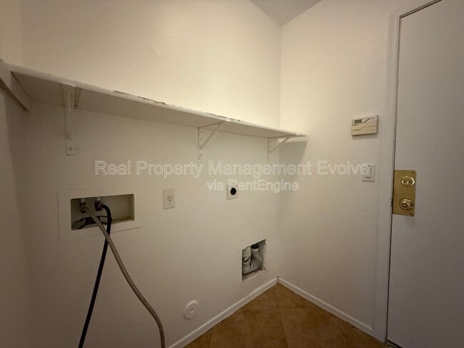 Building Photo - 22621 W Yavapai St