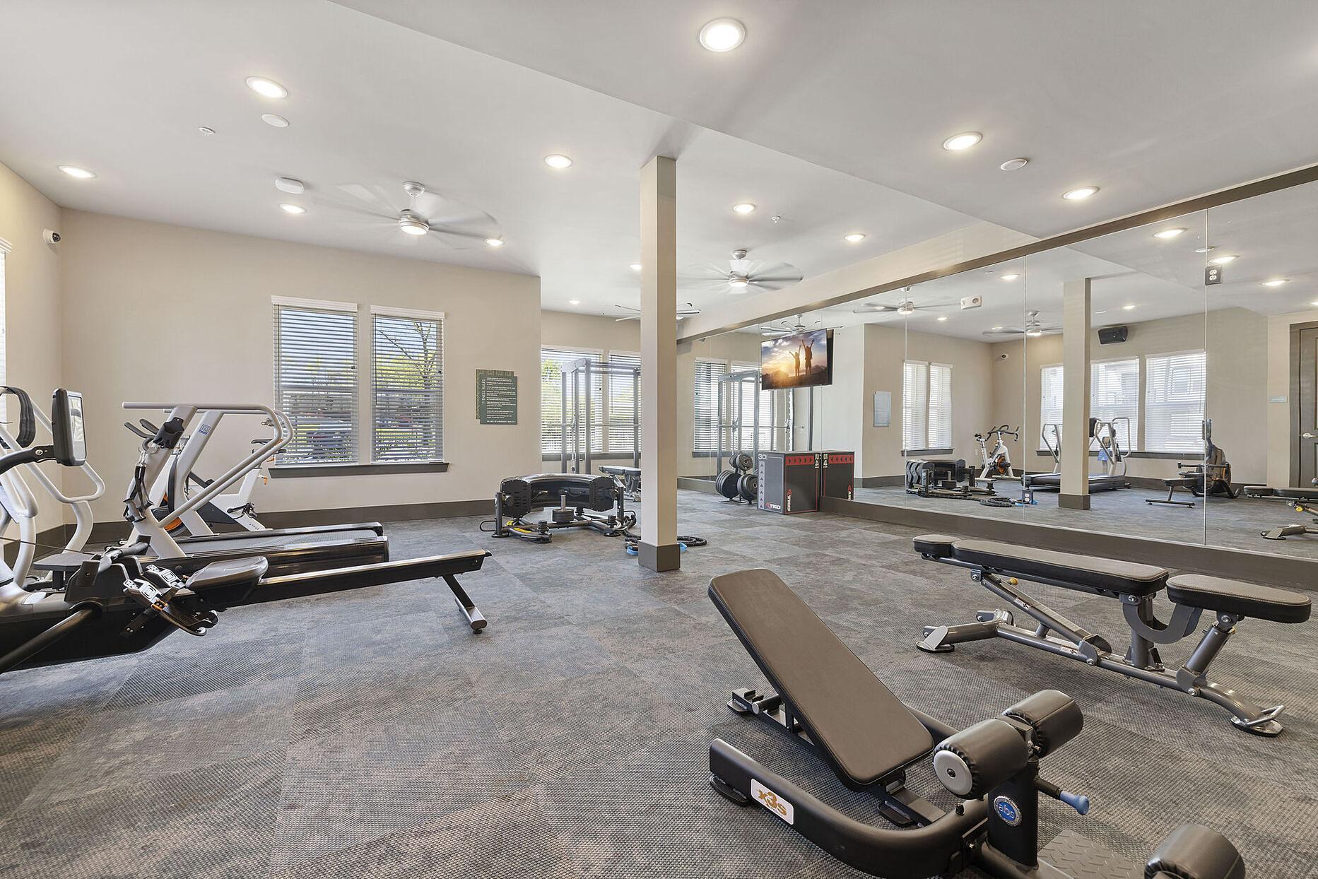 Building Photo - 2165 Nolensville Pk