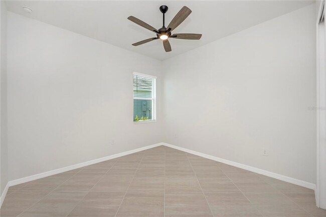 Building Photo - 12655 Wellen Golf St