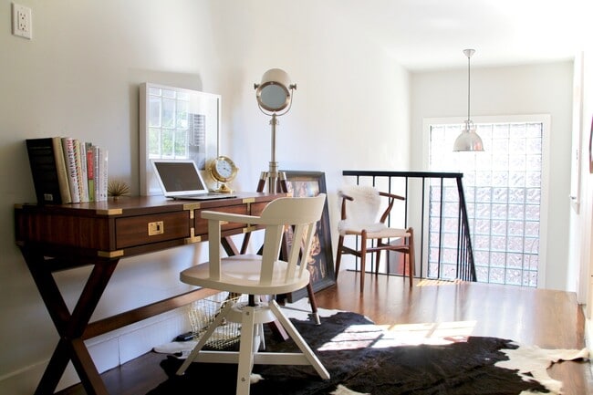 Building Photo - 54 Trowbridge St