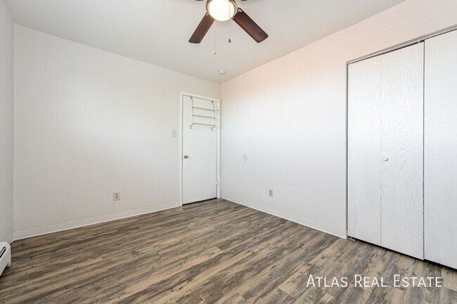 Building Photo - 510 Dayton St