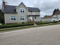 Building Photo - Large Lower with Garage
Water Included!