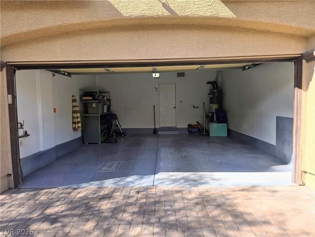 Building Photo - 9309 Night Mesa St