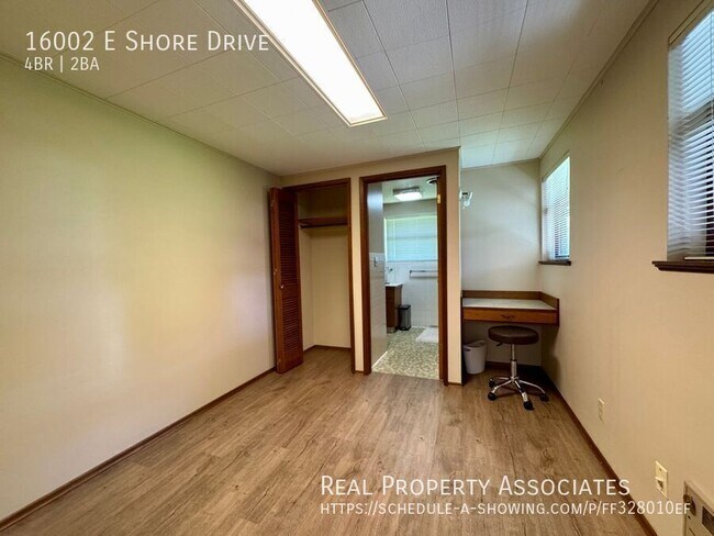 Building Photo - 16002 E Shore Dr