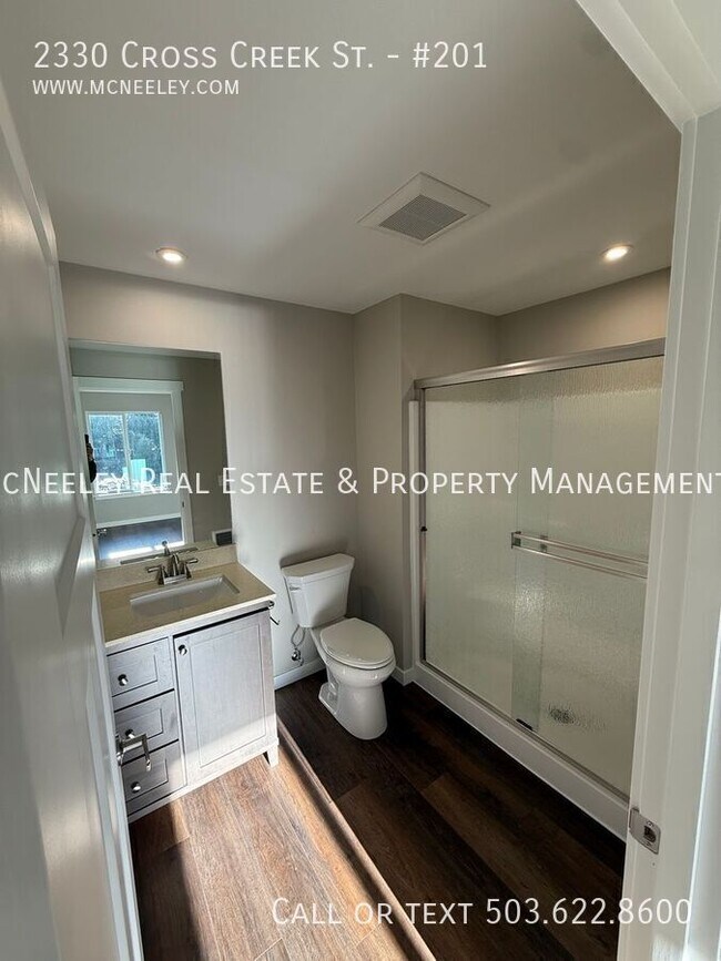 Building Photo - 2330 Cross Creek St