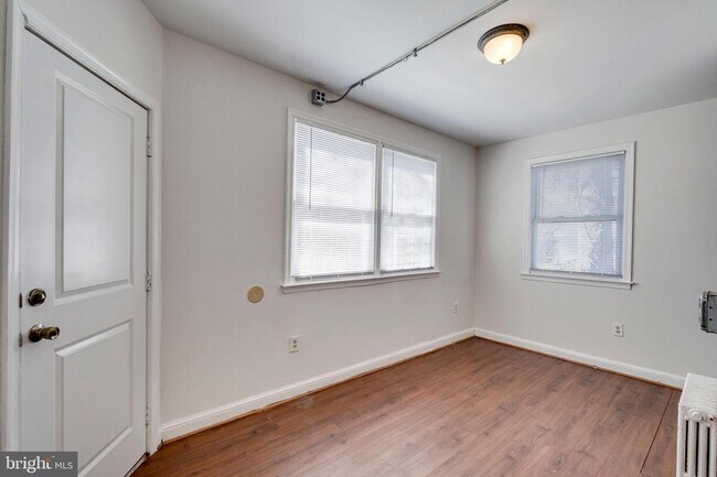 Building Photo - 3806 39th St