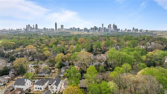 Building Photo - 1381 Wessyngton Rd NE