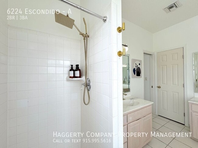 Building Photo - 6224 Escondido-A