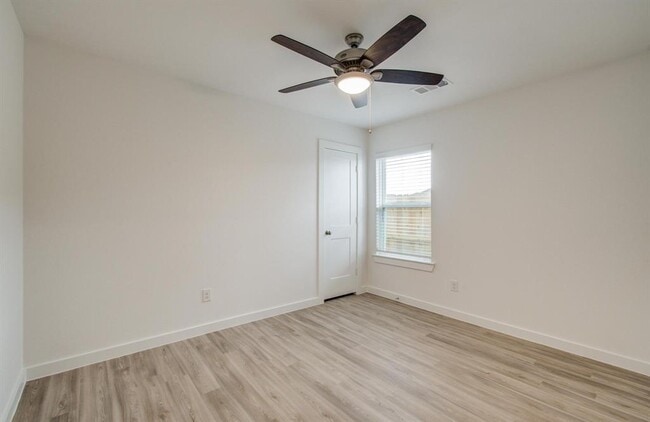 Building Photo - 8307 Blue Shell Ln