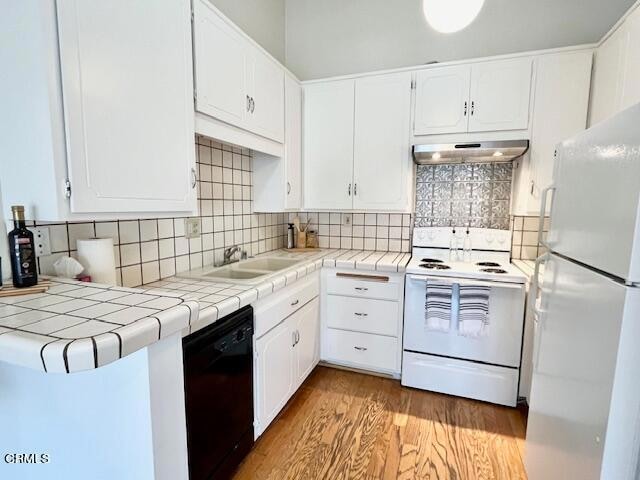 Building Photo - 1675 Edgewater Ln