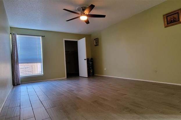 Building Photo - 6604 Montauk Dr