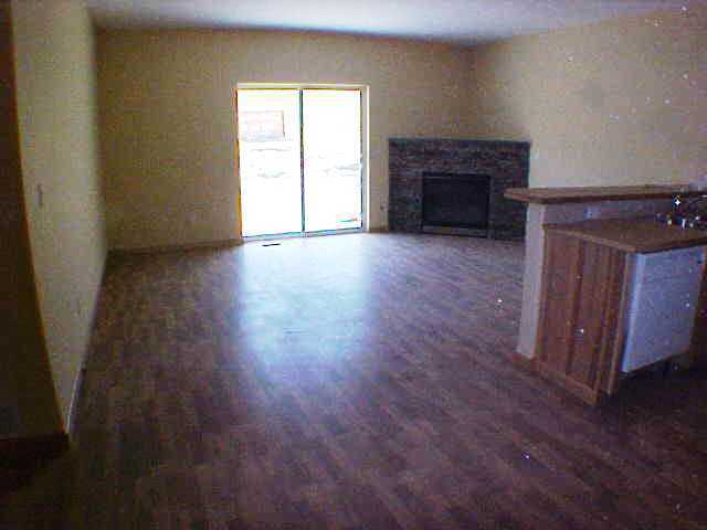 Building Photo - 482