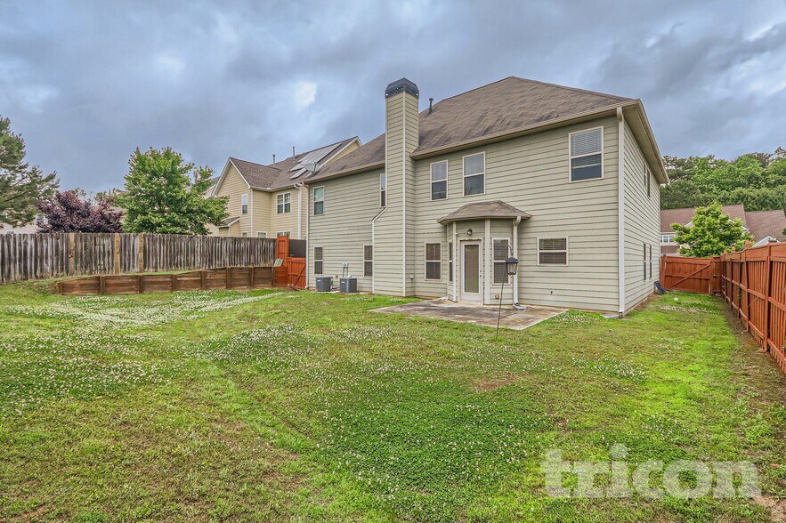 Building Photo - 135 Lindsey Terrace