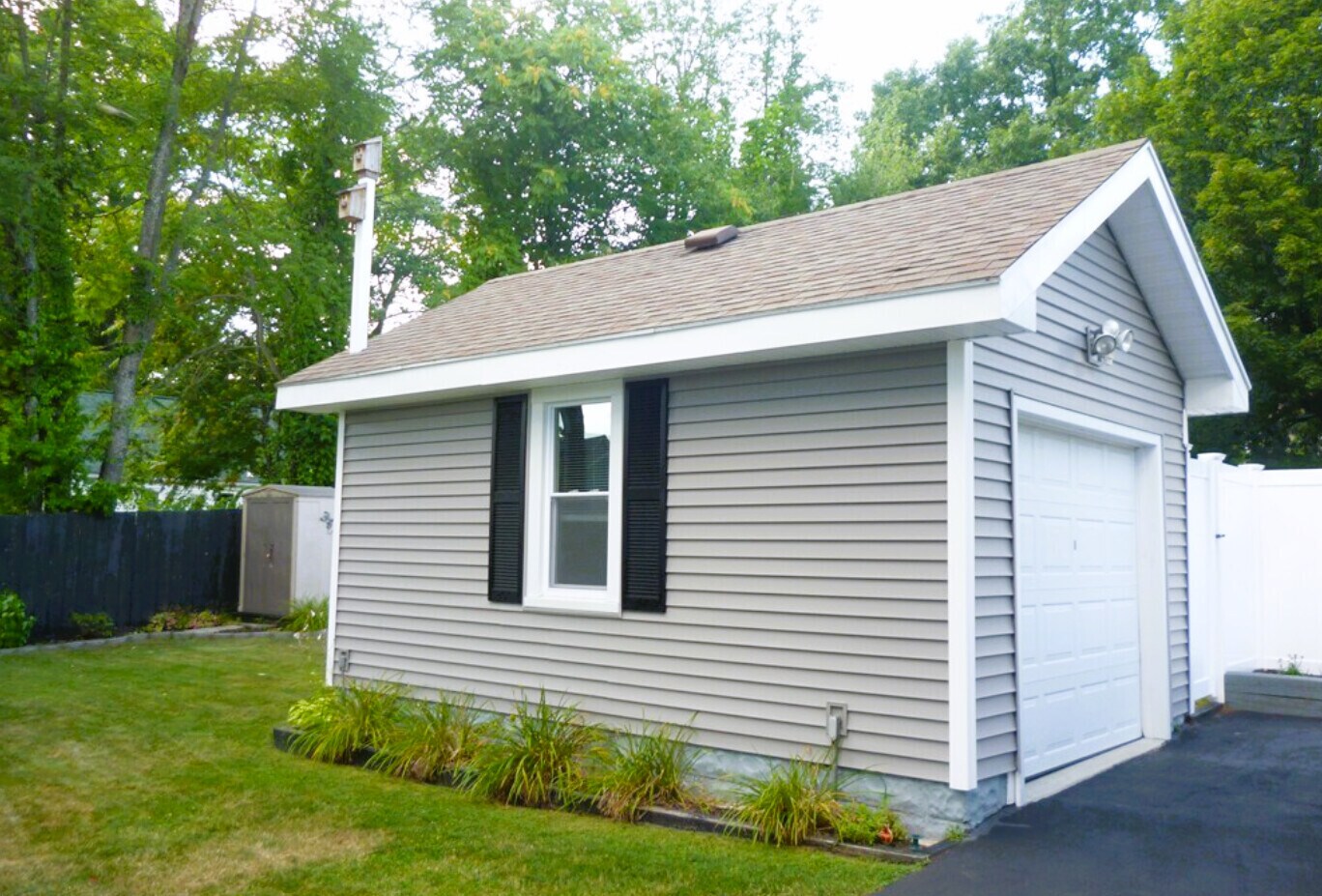 Building Photo - 6 Madeline St