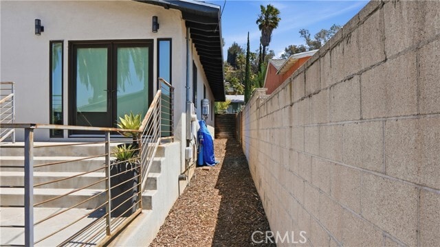 Building Photo - 728 Val Vista St