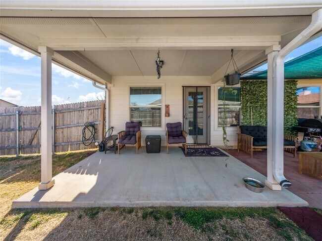 Building Photo - 137 Hematite Ln