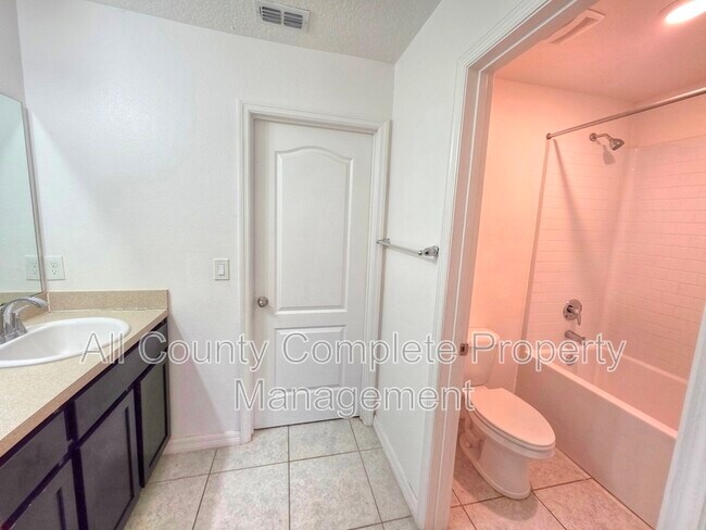 Building Photo - 734 Bent Baum Rd