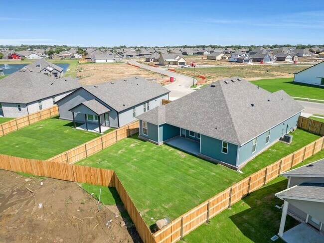 Building Photo - 4/2/2 Dream Home in Owasso!