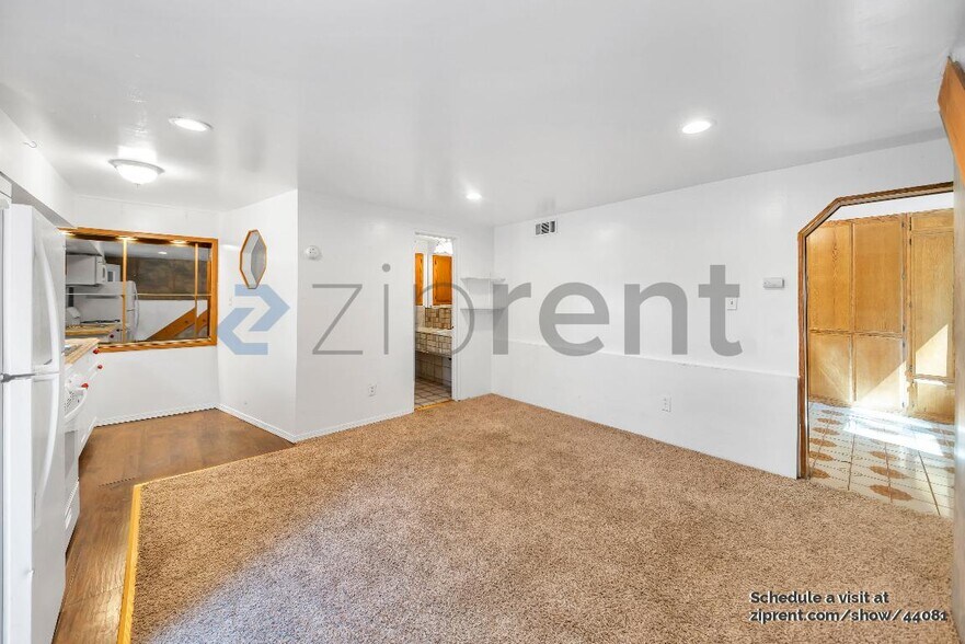 Building Photo - 129 Zermatt Dr