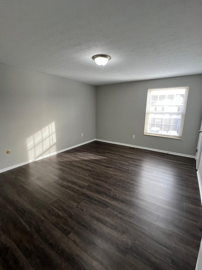 Building Photo - 5340 Shiloh Dr