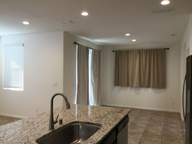 Building Photo - Welcome to Riverstone!!!