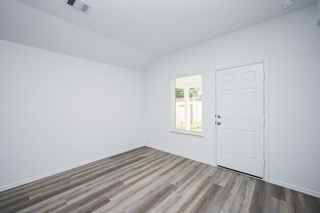 Building Photo - 1003 Vilana Rdg Ln