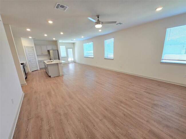 Building Photo - 10501 Gonzales Ranger Pass