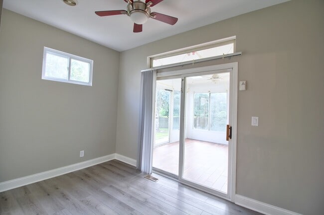 Building Photo - 13905 S Oakdale Ct