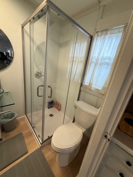 Building Photo - 39 Cushing St