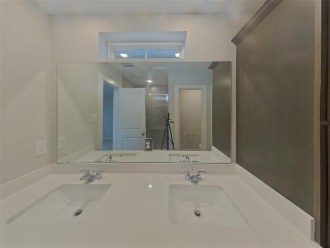 Building Photo - 22820 Terrazzo Dr