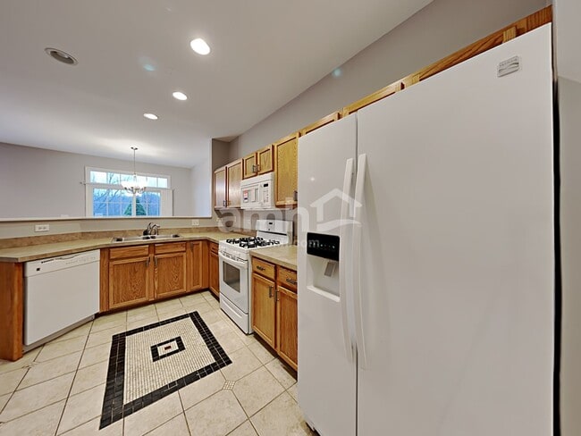 Building Photo - 606 Wildwood Ln