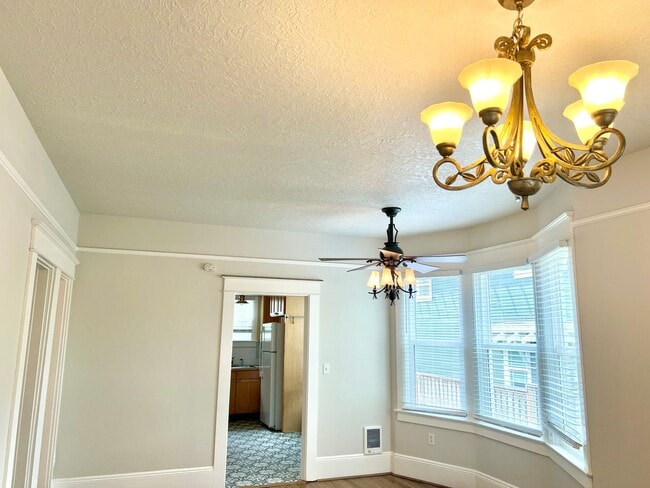 Building Photo - Reed Neighborhood Beautifully Renovated 3-...