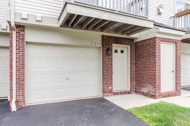 Building Photo - 3099 Promenade Cir