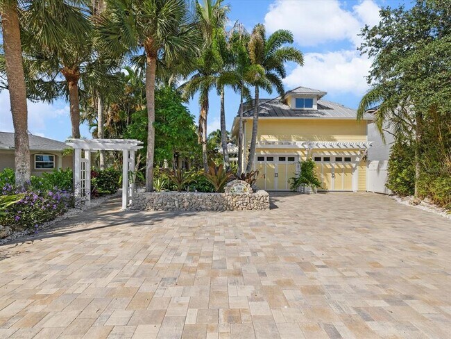 Building Photo - 1828 Venetian Point Dr