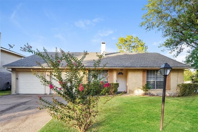 Building Photo - 4302 Stonehenge Trail