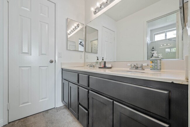 Building Photo - 27813 Firebrand Dr