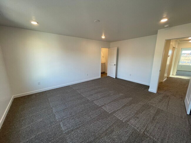 Building Photo - Brand New 3-Bed/2.5 Bath Town Home