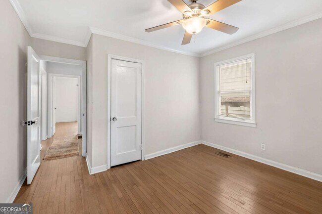 Building Photo - 1649 Beecher St SW