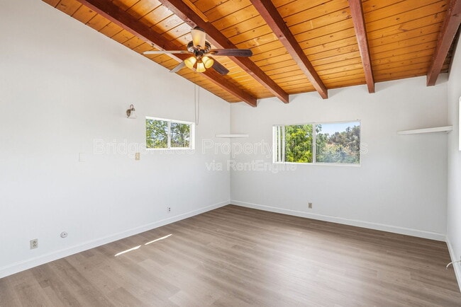 Building Photo - 7562 Zemco Dr
