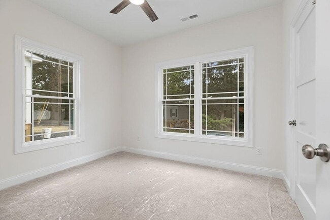 Building Photo - 1025 Frye St